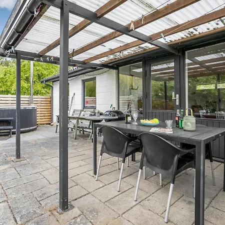 Cozy In Stubbekobing With Kitchen