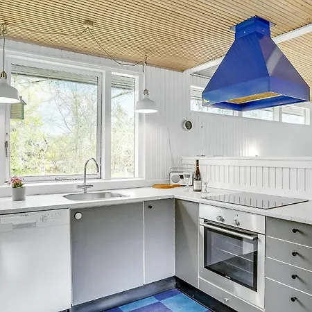 Cozy In Stubbekobing With Kitchen