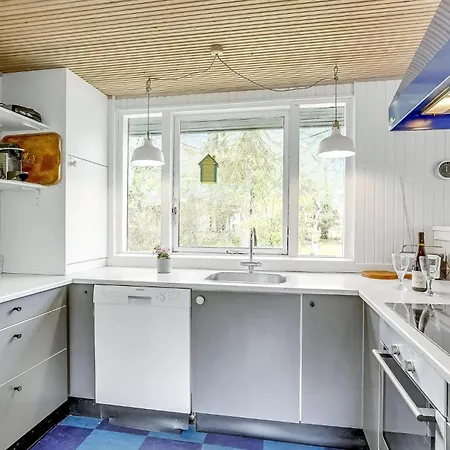 Сasa de vacaciones Cozy In Stubbekobing With Kitchen *